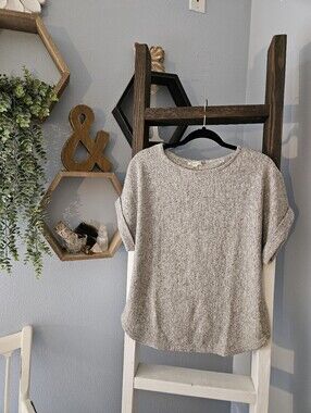 Chic Max Studio Heathered Gray Short Sleeve Knit Top Size Medium